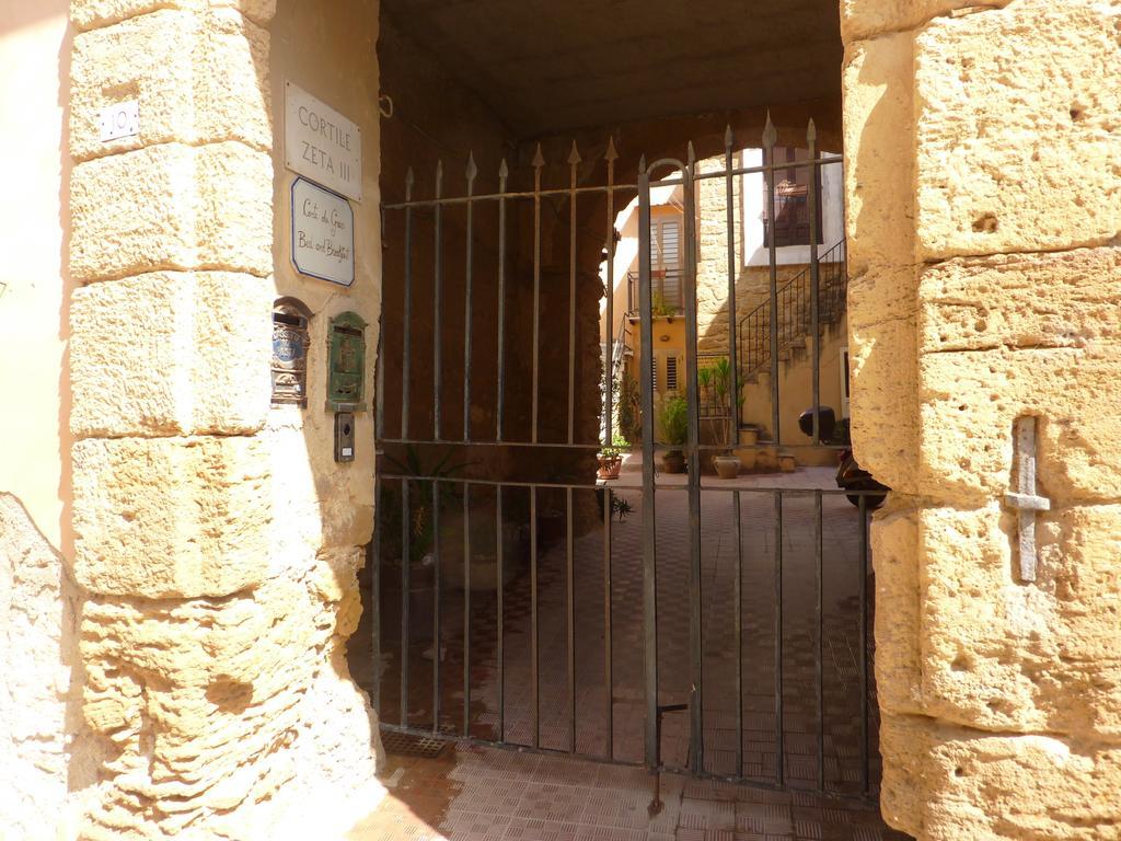 Corte Dei Greci Panzió Agrigento Kültér fotó