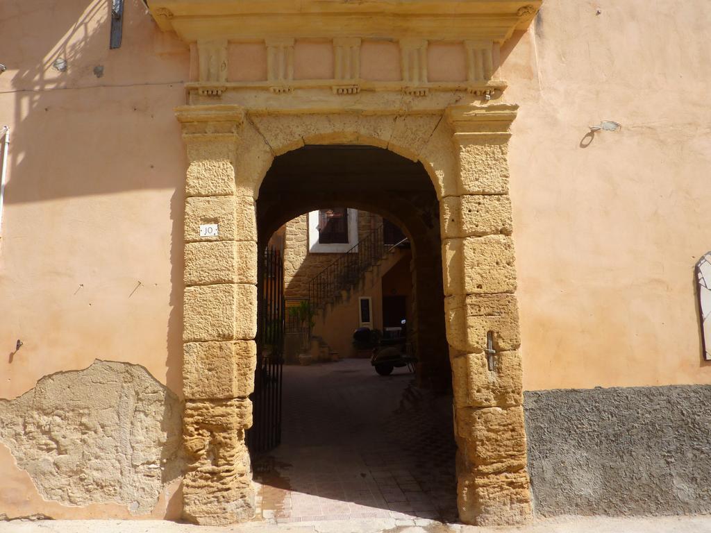 Corte Dei Greci Panzió Agrigento Kültér fotó