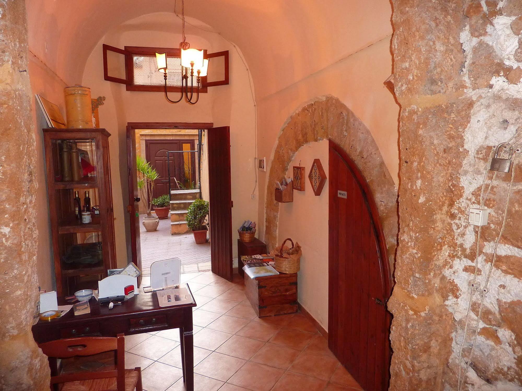 Corte Dei Greci Panzió Agrigento Kültér fotó